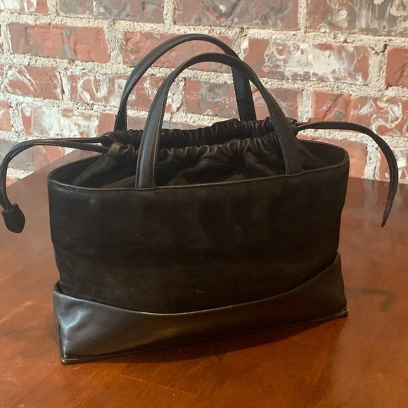Vintage Black Matt & Nat handbag. - Picture 1 of 4